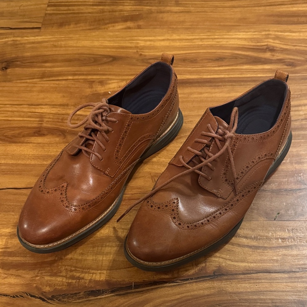 Used Men’s Cole Haan Classic Brown Leather Shoes. Size 13W - Picture 1 of 7